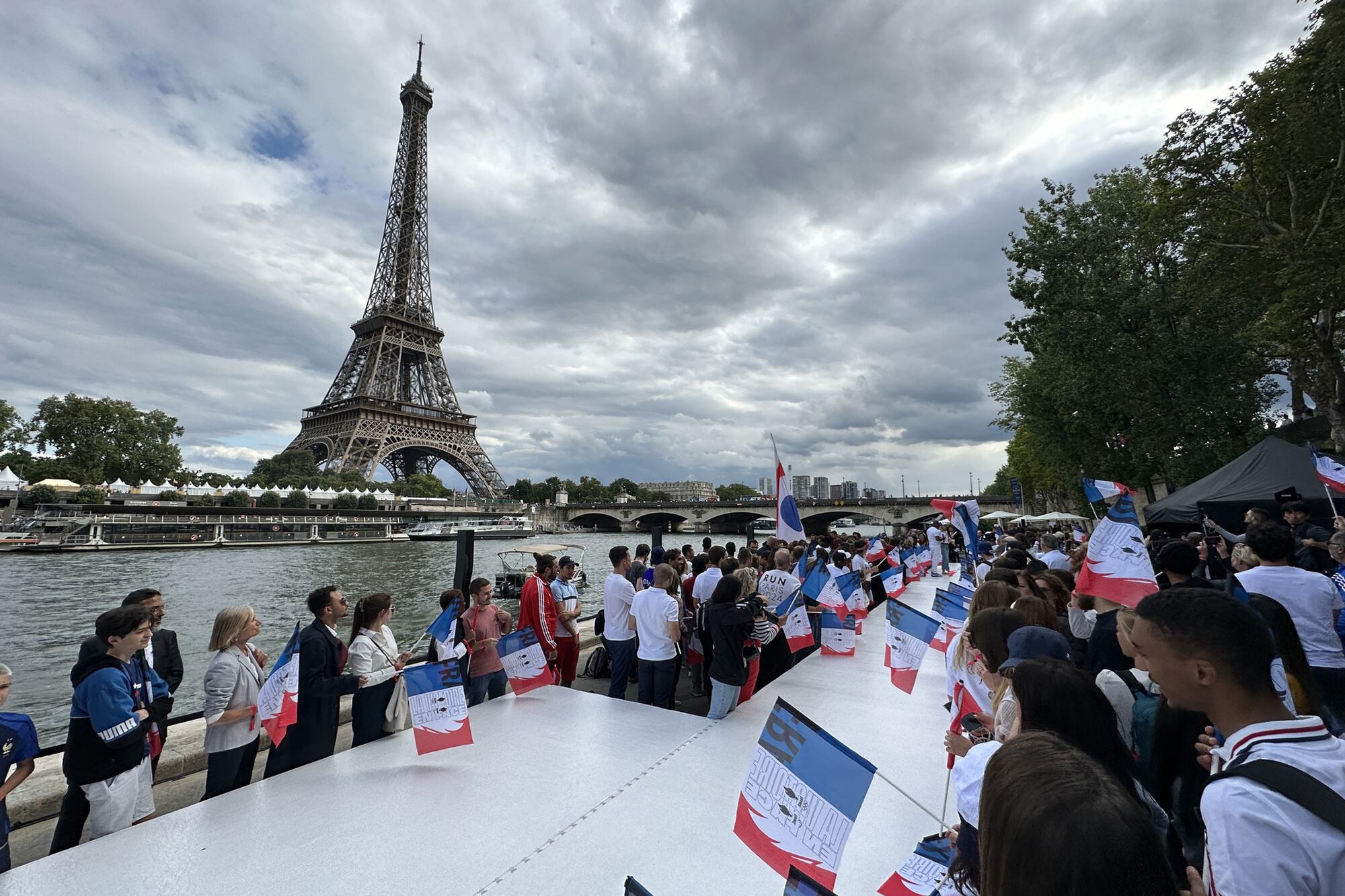 Los Juegos Olímpicos de París, en alerta: la ceremonia inaugural está en suspenso por temor a un atentado