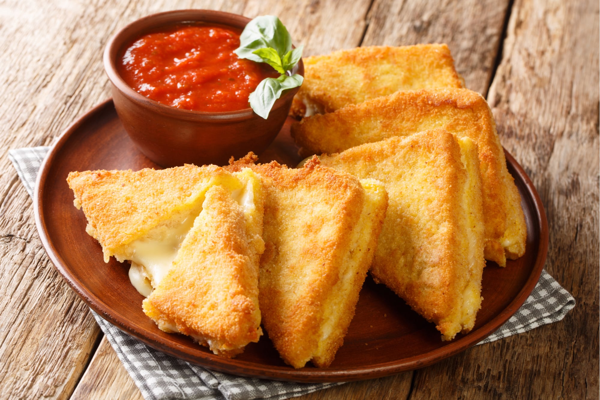 Mozzarella in carrozza, la guarnición perfecta para la cena