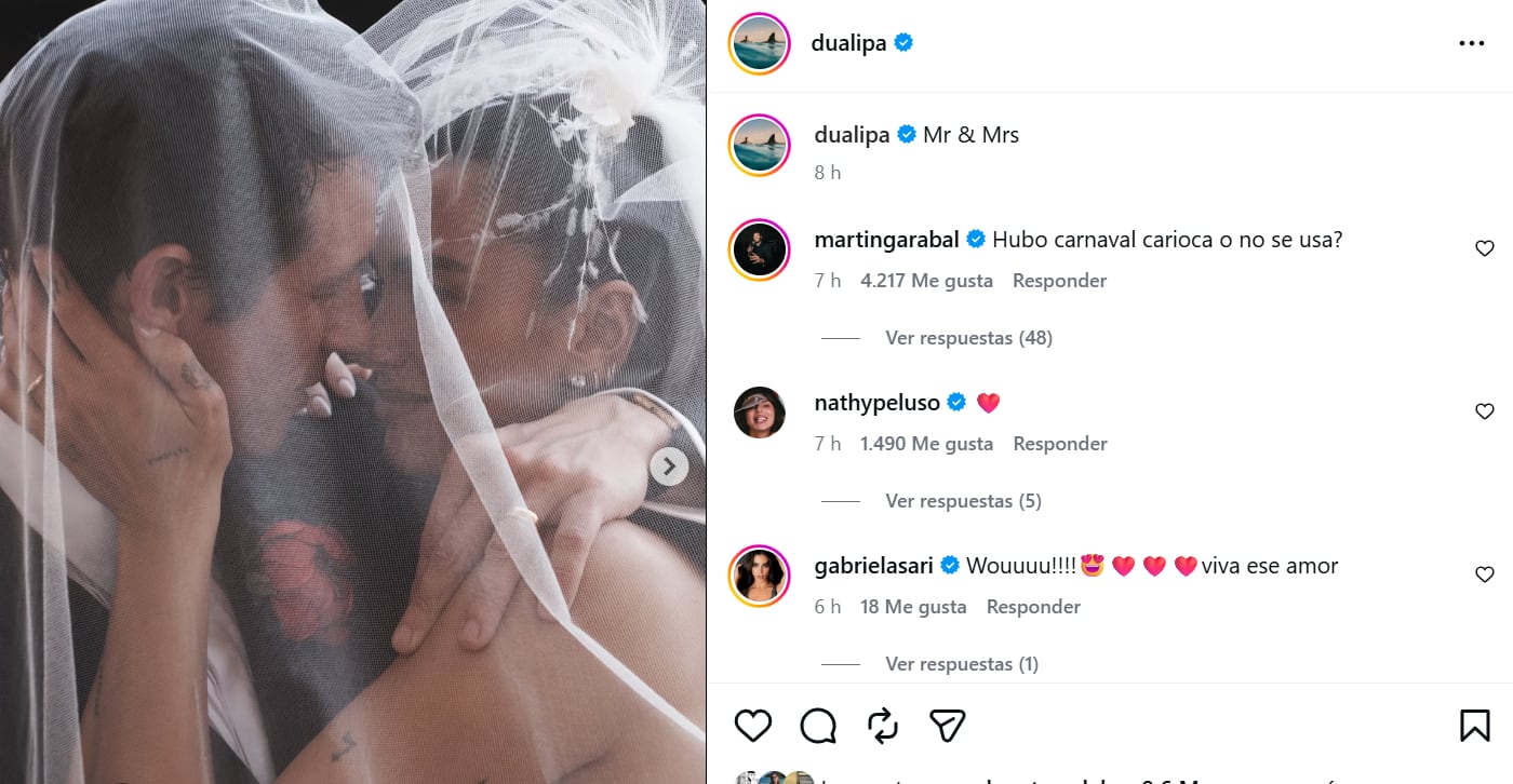 Dua se mostró muy feliz con su reciente casamiento