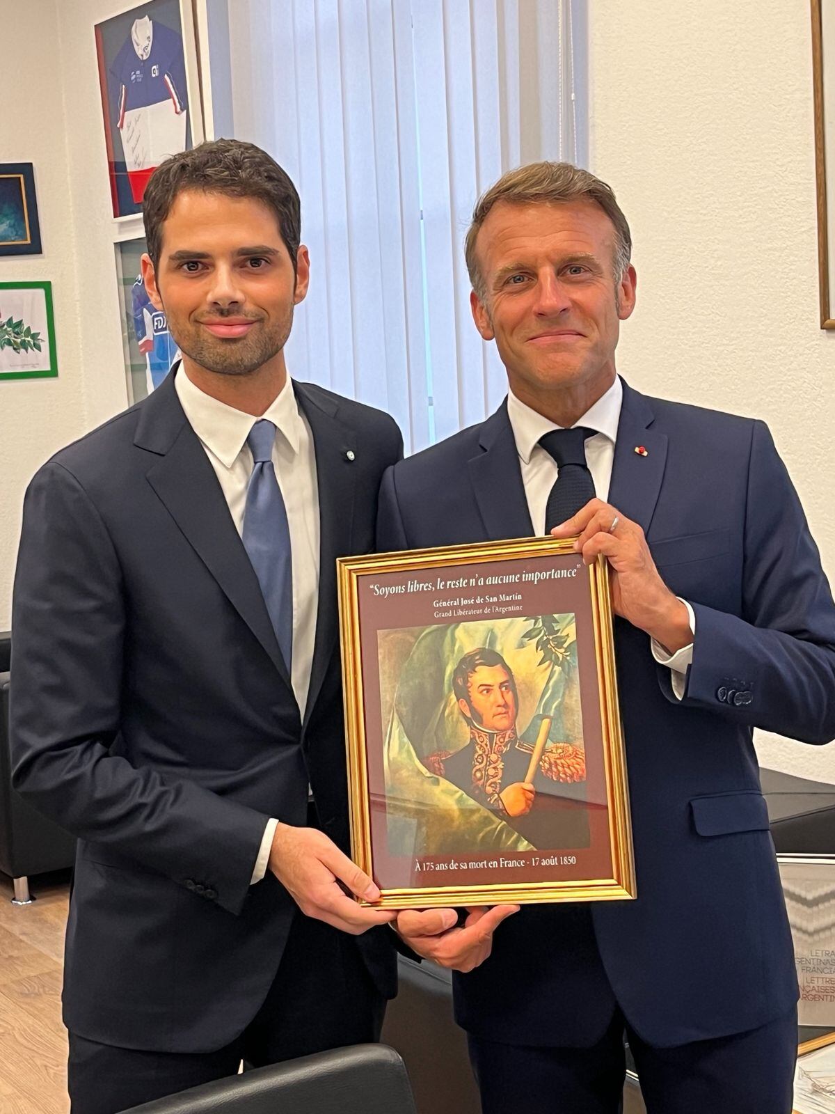 Ian Sielecki, embajador argentino en Francia, se reunió con Emmanuel Macron en Francia, para honrar el legado de San Martín en 2025.