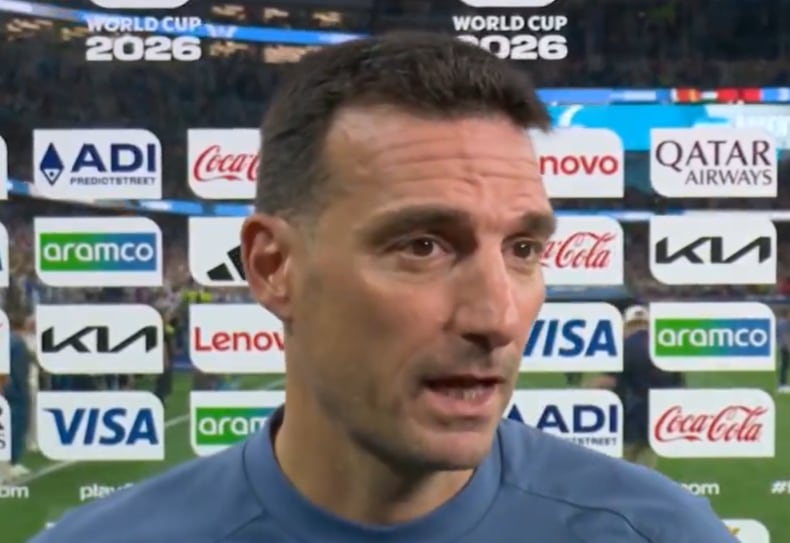 Lionel Scaloni explicó por que Palacios jugó de lateral derecho y celebró los goles de Lo Celso y Messi
