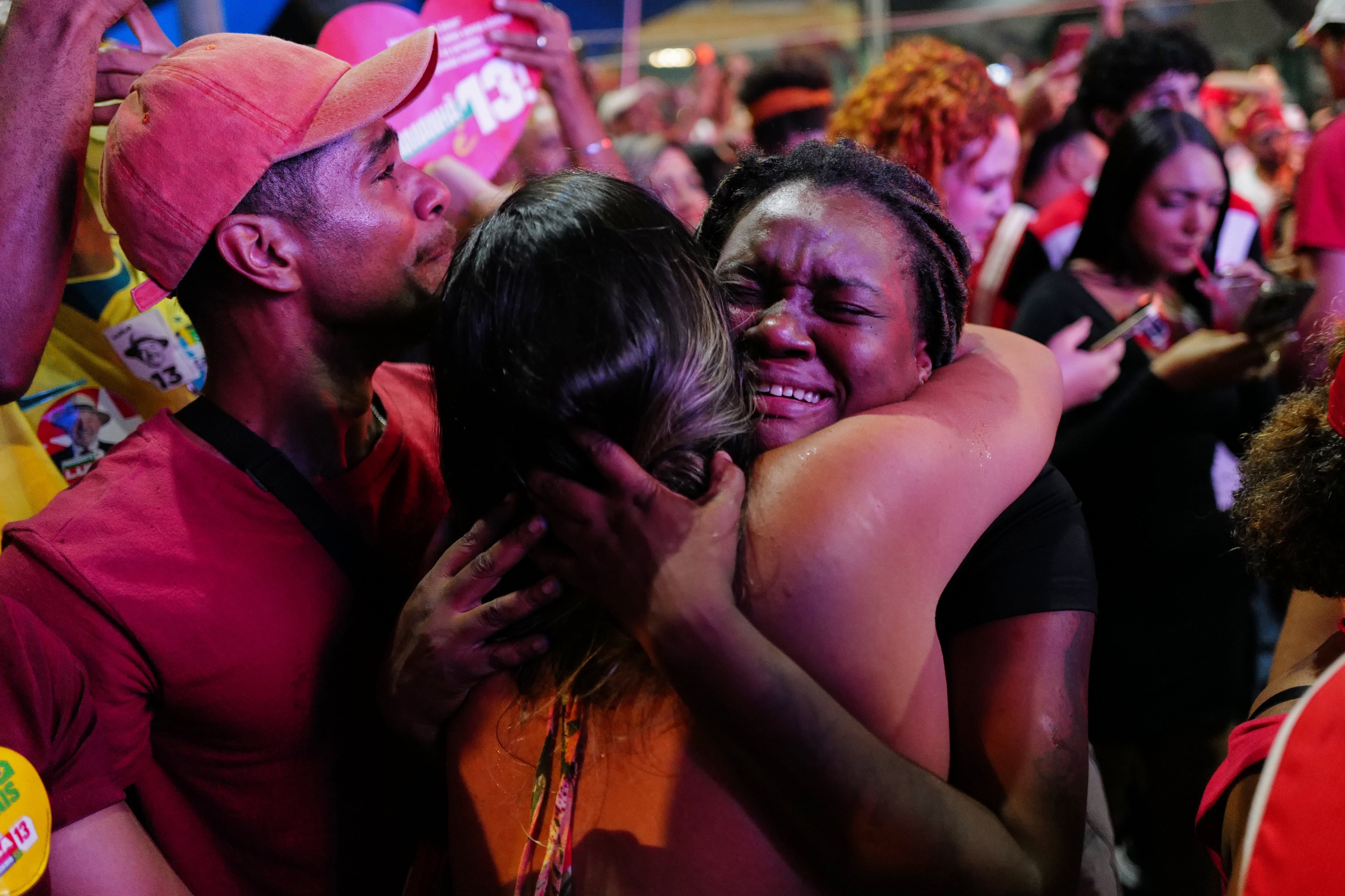 Emoción entre los seguidores de Lula en Río