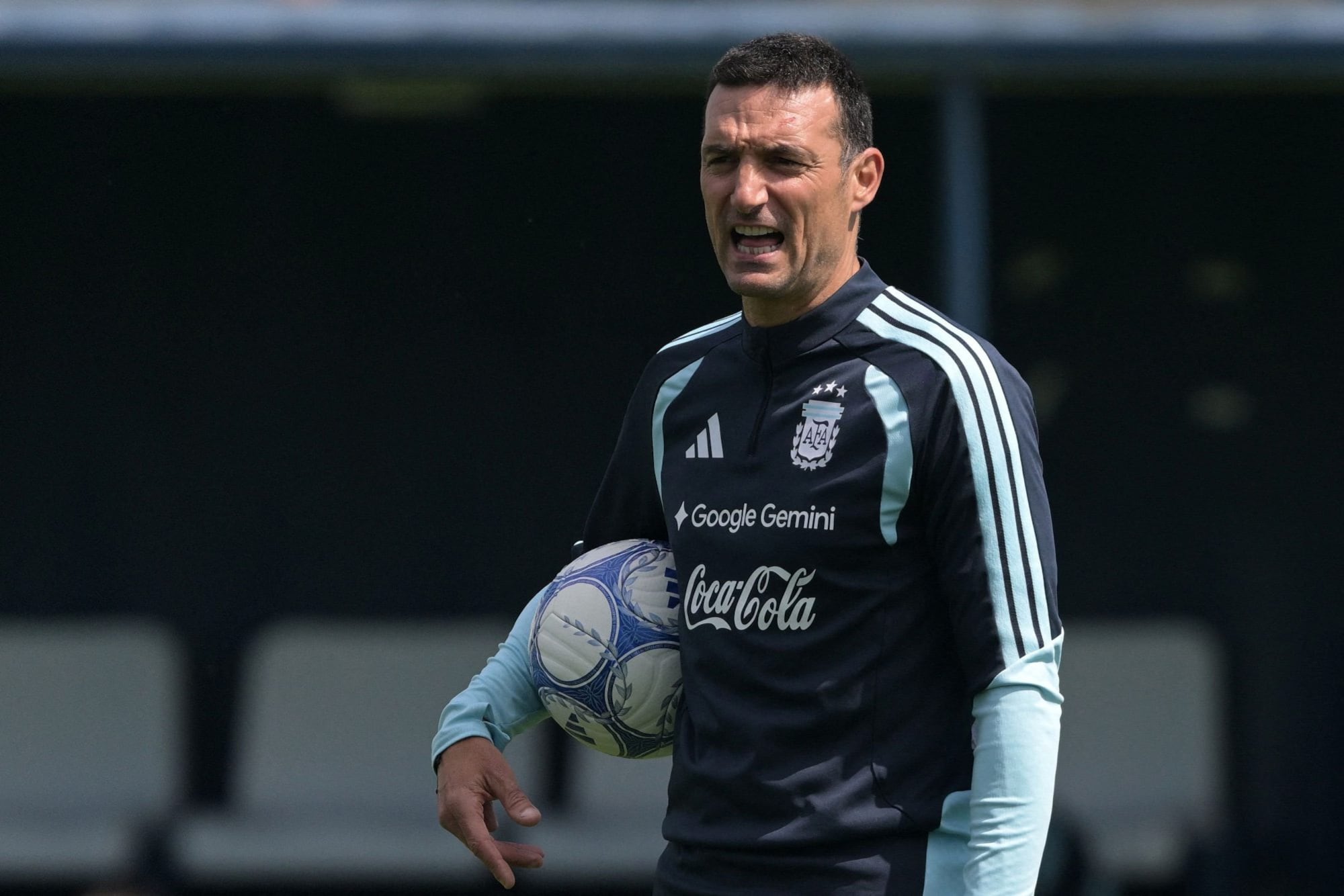 Lionel Scaloni tiene encaminada su continuidad en la selección argentina; así lo hizo saber en conferencia de prensa
