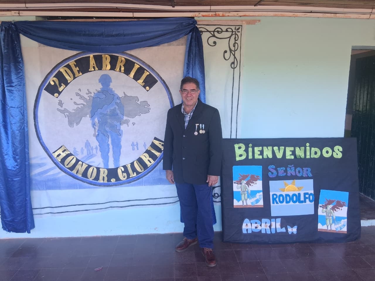 El 20 de junio de 1982, día de su cumpleaños, volvió al continente