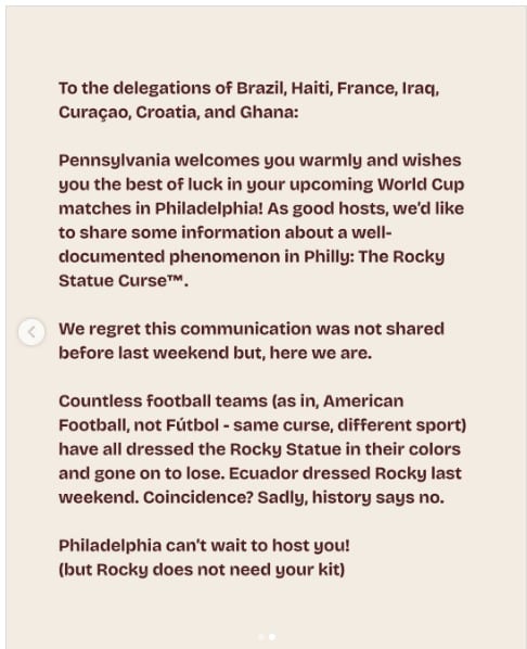 Pensilvania recomendó a los hinchas que no vistan la estatua de Rocky con sus camisetas:
