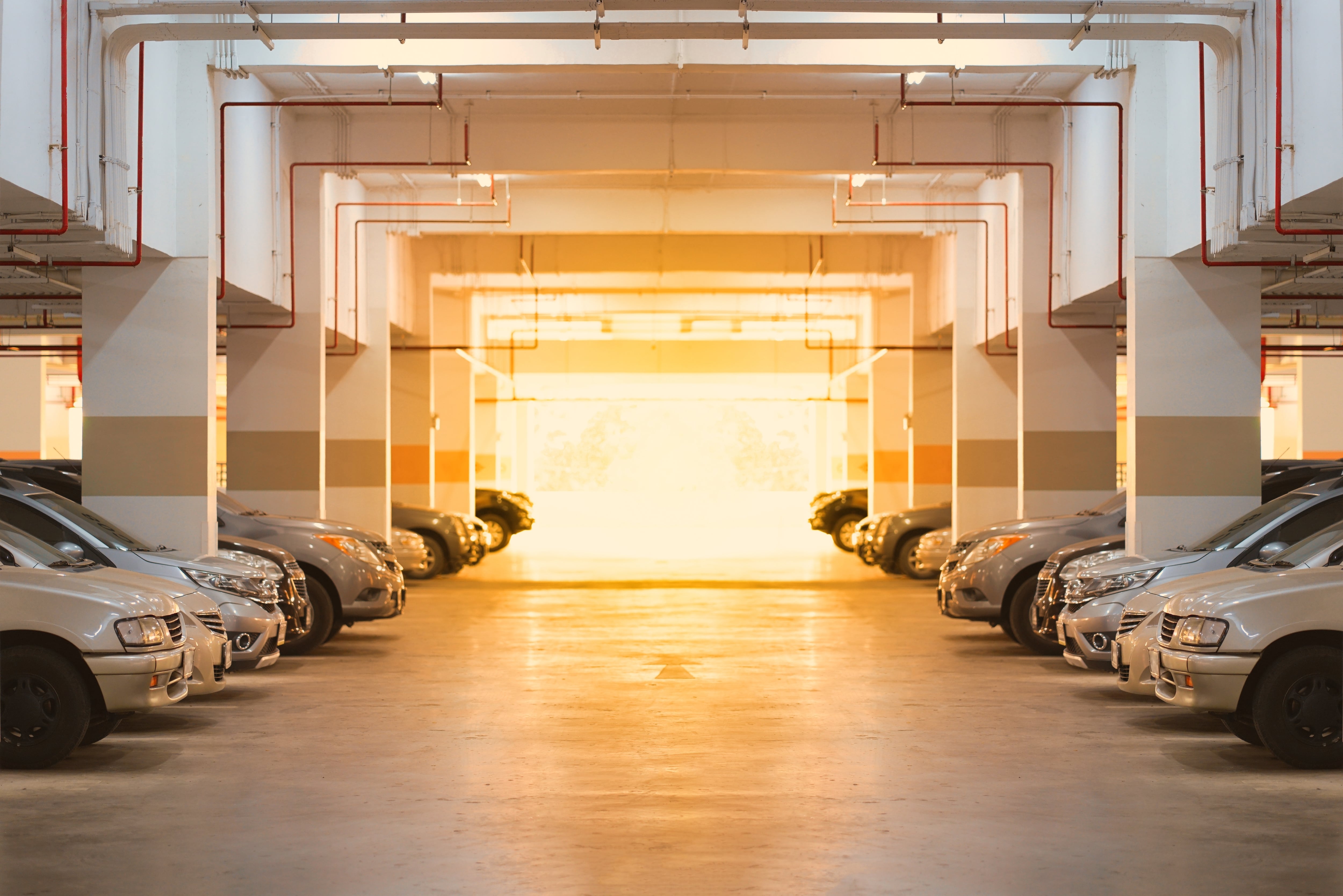 ¿Cuál es el costo de alquiler de una cochera en Santa Fe en diciembre 2025?