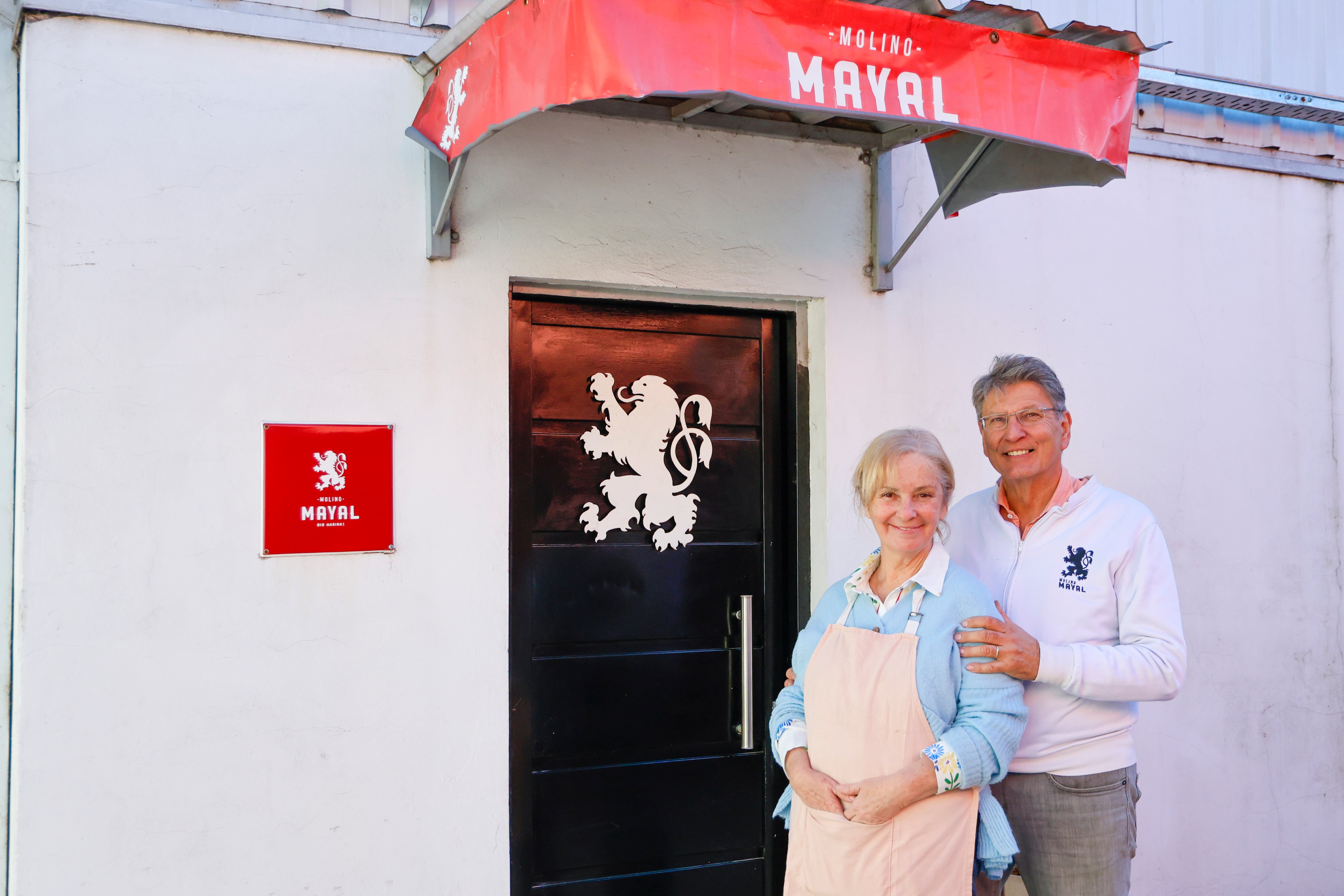 Son alemanes, pero se cruzaron en Argentina y hacen harinas orgánicas que llegan a grandes restaurantes: “No vendíamos ni un kilo”