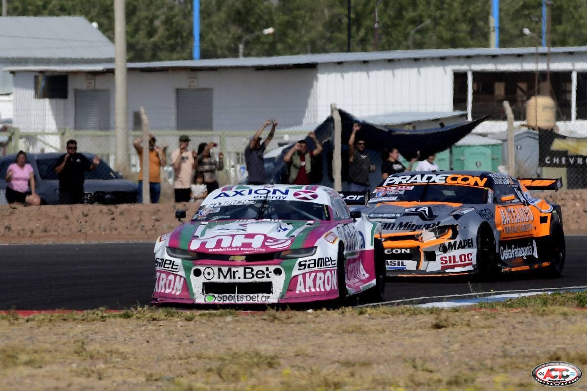 La tercera fecha del Turismo de Carretera se disputó en Centenario, Neuquén