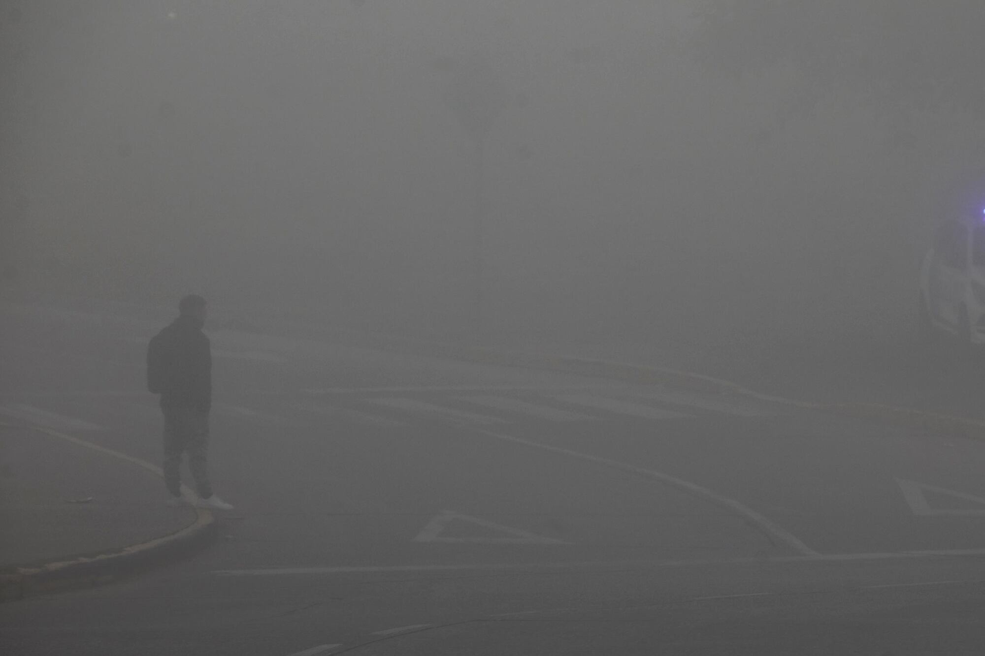 Se estima que la niebla permanecerá hasta el mediodía