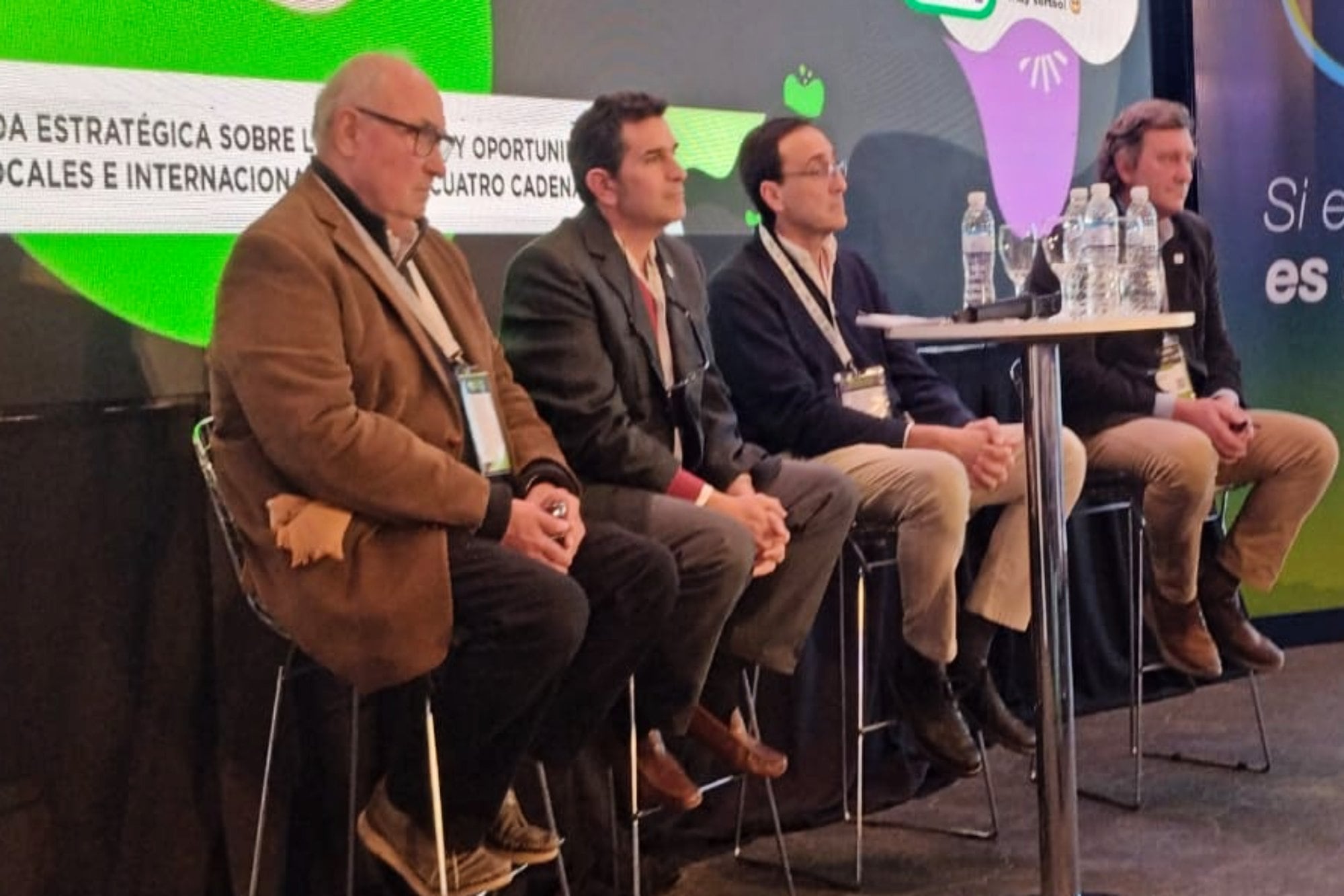 Rodolfo Rossi (Acsoja), Juan Martín Salas (Asagir), Martín Biscaisaque (Argentrigo) y Federico Zerboni (Maizar), en el congreso de Aapresid