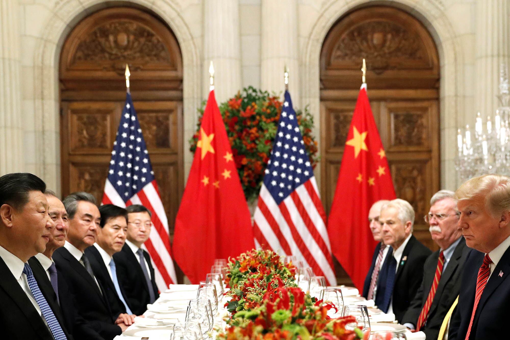 Cena de trabajo del G20 de Xi Jinping, presidente de China; Donald Trump, presidente de los Estados Unidos y sus respectivos equipos