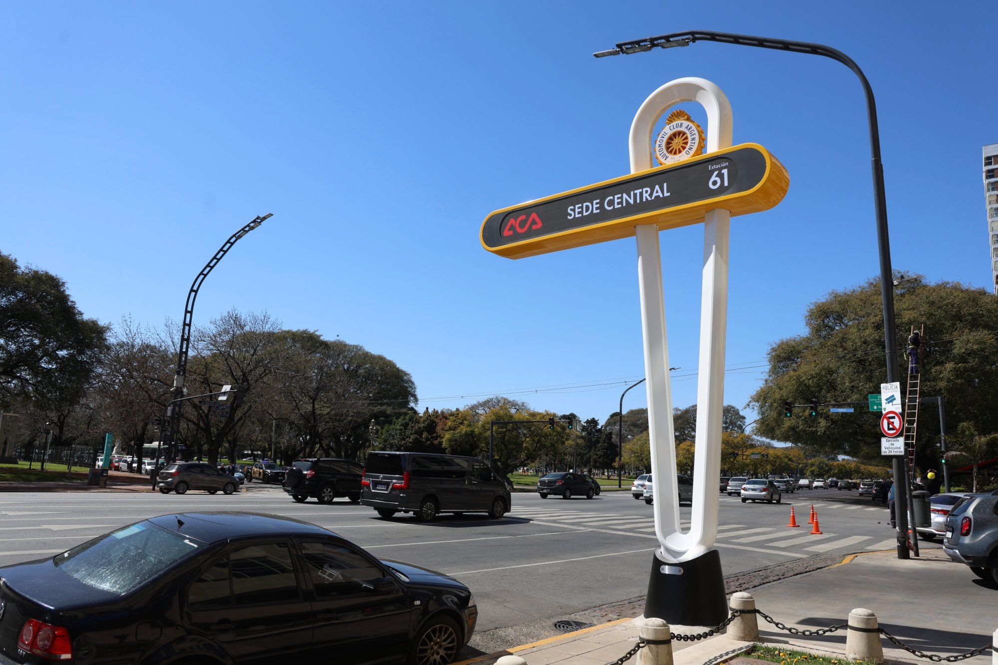 El nuevo tótem en avenida del Libertador