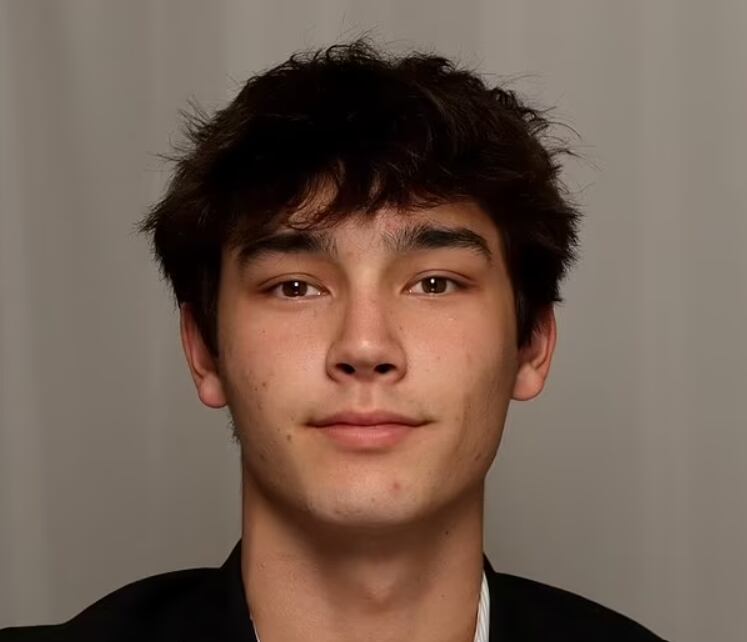 Matthew Riordan, amigo del grupo, presenció el accidente desde su propio vehículo