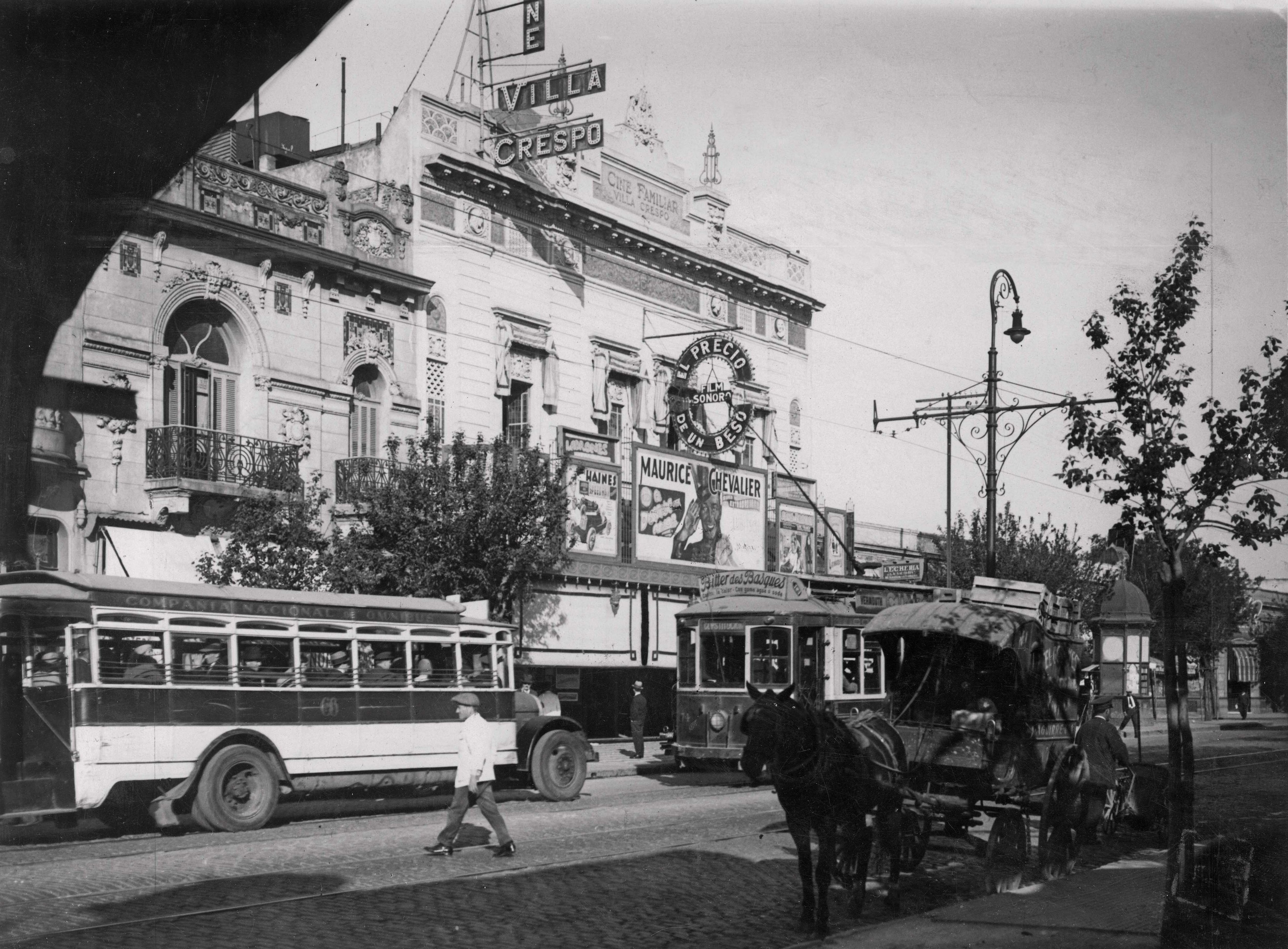 El cine de Villa Crespo, en 
Av. Corrientes al 5500. 1930.