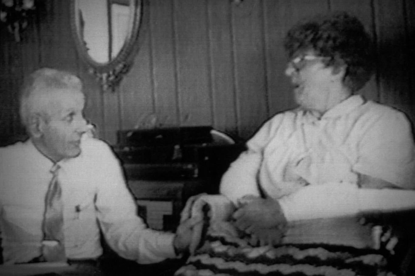 Jack Kevorkian grababa siempre a sus pacientes, que daban el consentimiento y aseguraban que estaban de acuerdo con utilizar la máquina del doctor muerte