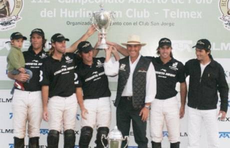 Memo en su primer ciclo en Ellerstina, campeón en Hurlingham: con Matías Mac Donough, Gonzalo Pieres (h.), Pablo Mac Donough, Facundo Pieres y Guillermo Willington (suplente)