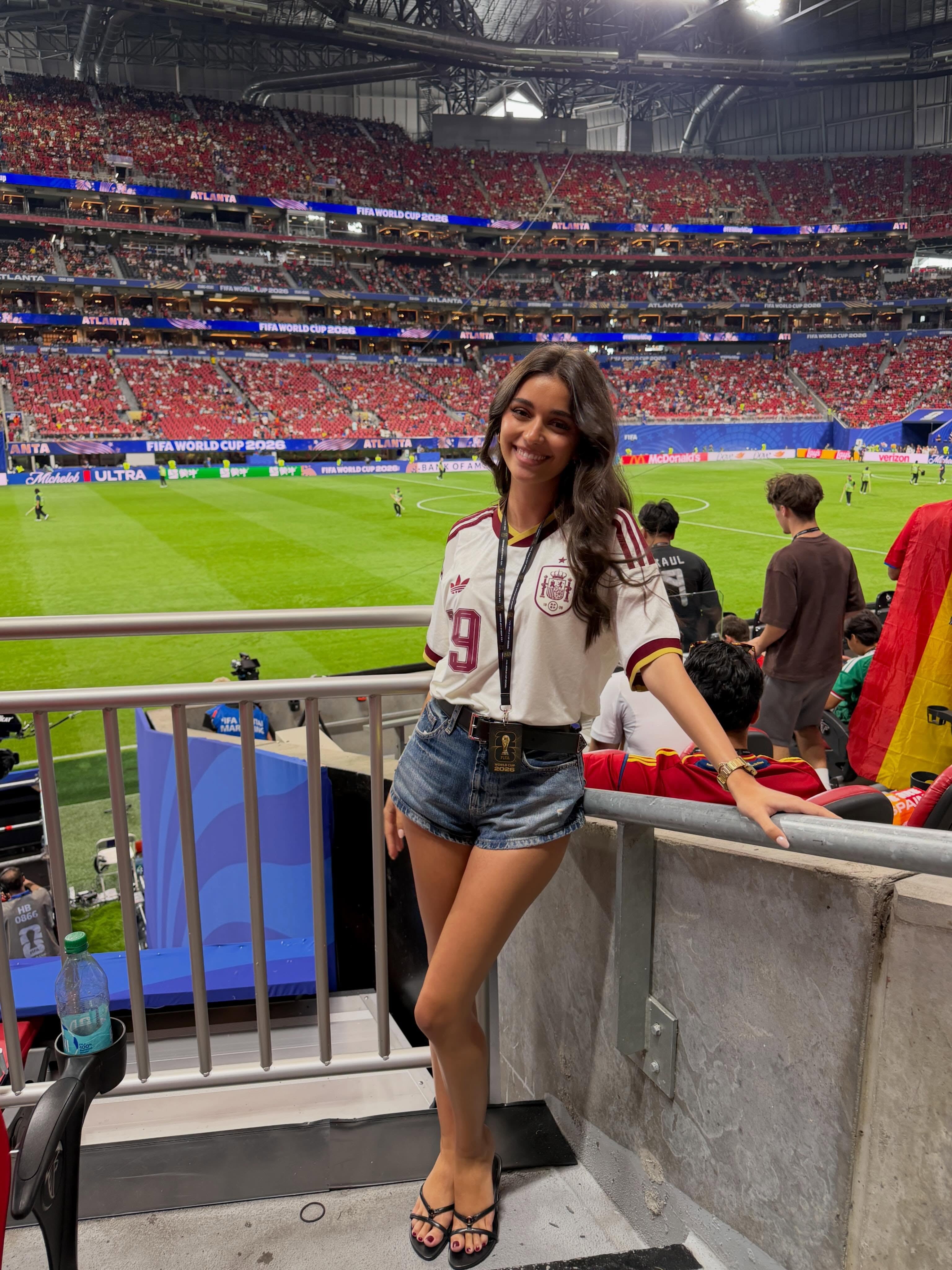 Inés García Santos se encuentra en el Mundial acompañando a Lamine Yamal (Foto: Instagram @ineesgaarcia)
