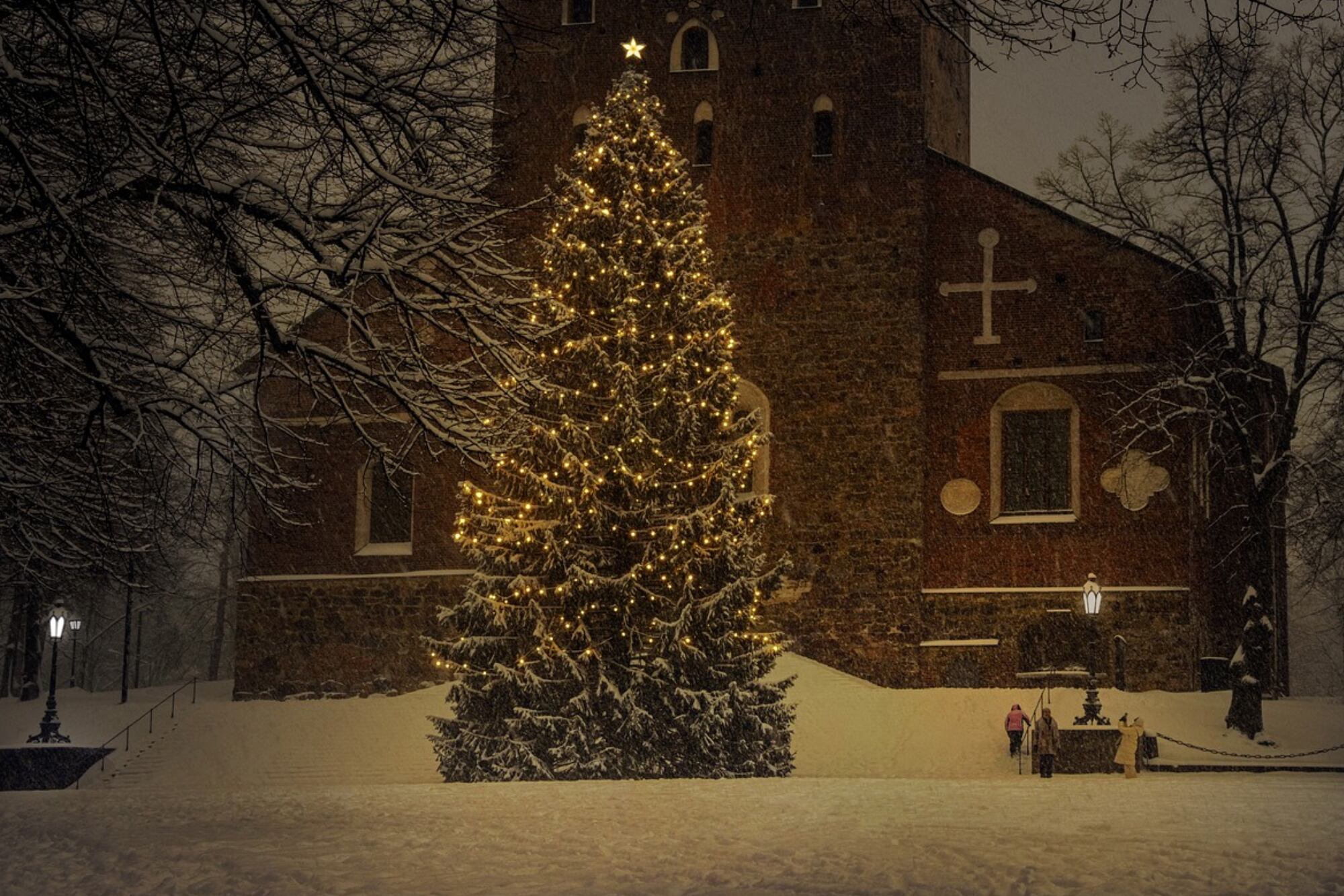 El árbol de Navidad es uno de los objetos tradicionales que se arma cada 8 de diciembre y coincide con el Día de la Inmaculada Concepción de la Virgen