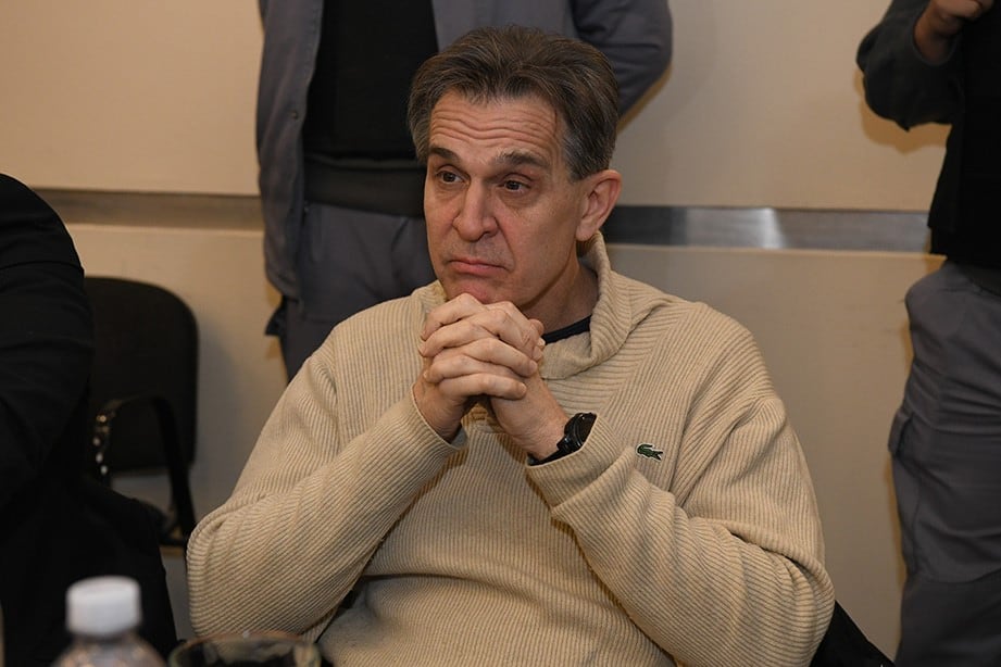 “El metacrilato era la vedette del momento”, dijo el médico Aníbal Lotocki, acusado de lesiones a cinco pacientes de sus cirugías estéticas