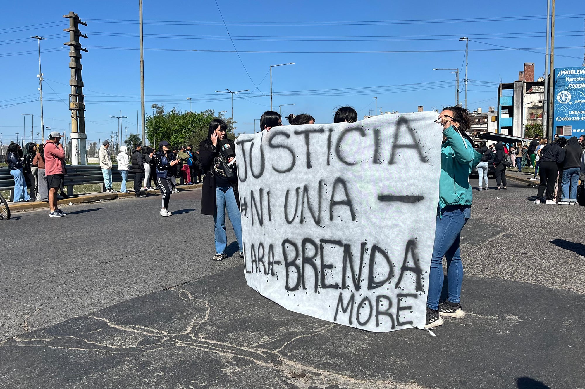 Protesta de familiares de las victimas del triple femicidio de Florencio Varela