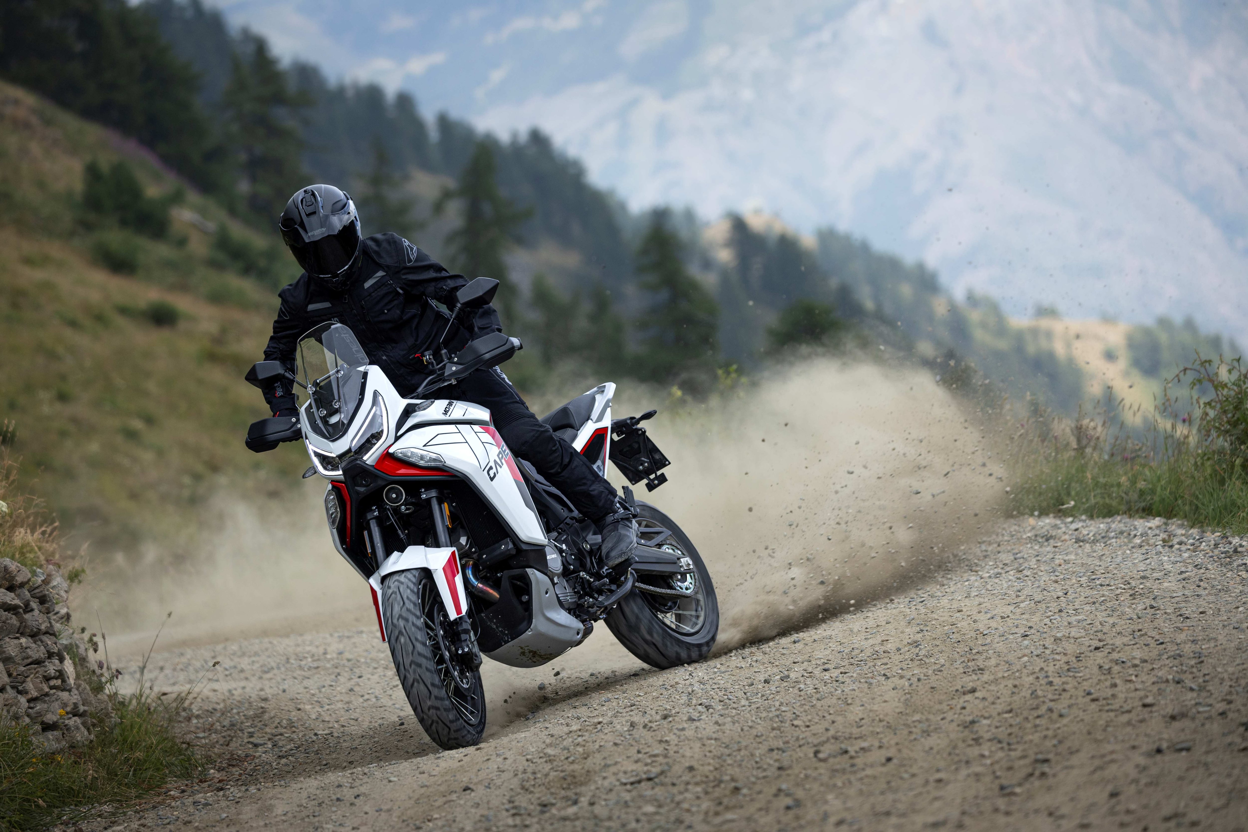 Lanzan una moto ideal para viajes largos