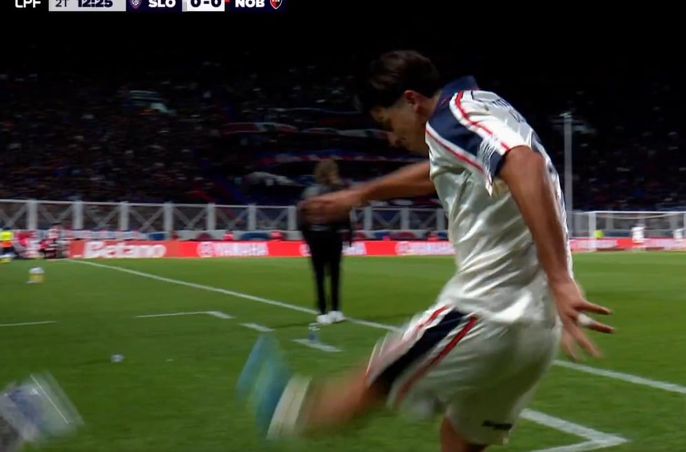 Alta tensión en San Lorenzo: la actitud desafiante de Alexis Cuello con Rubén Insua y la respuesta irónica del entrenador