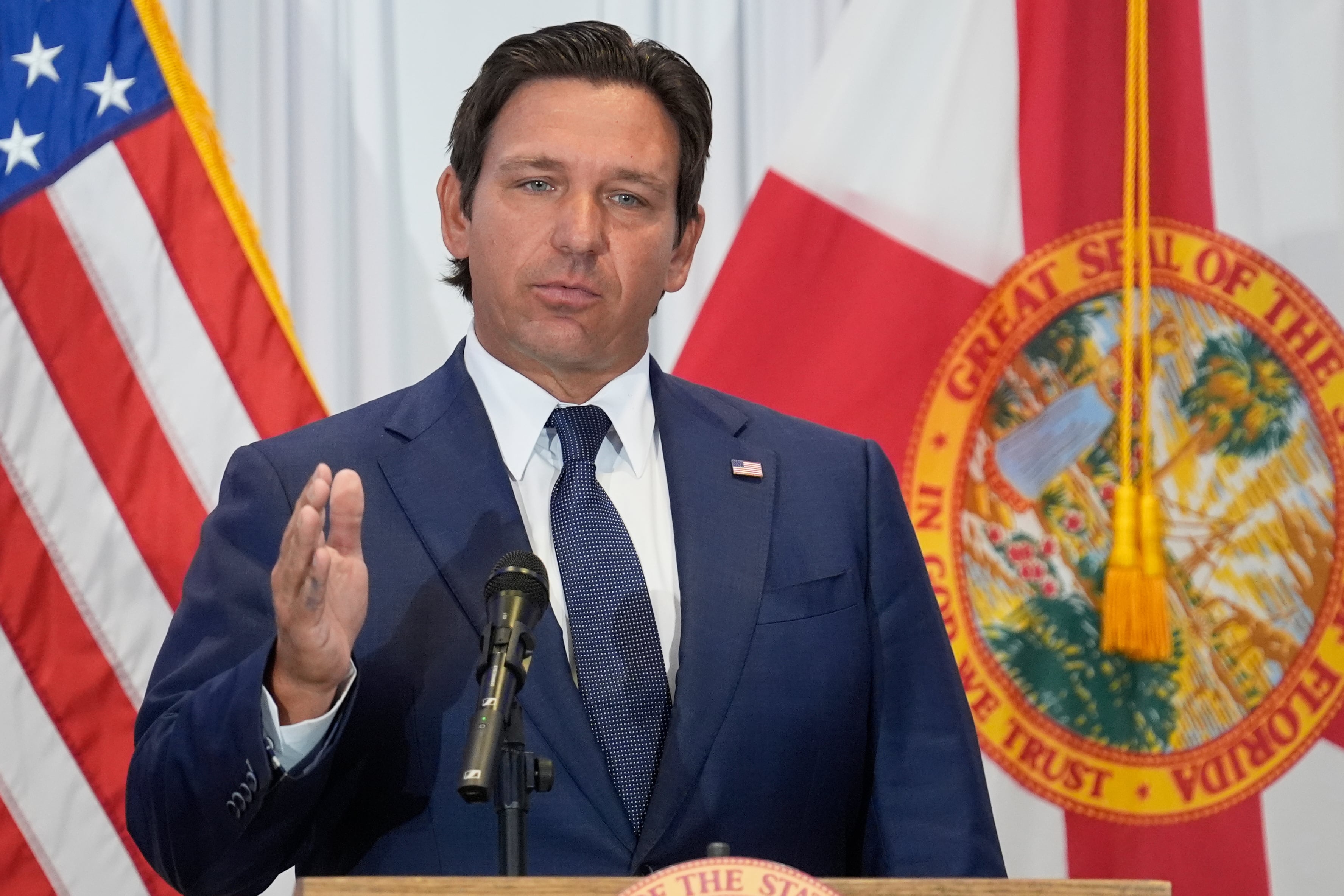 Ron DeSantis volvió a reforzar el vínculo de Florida con las agencias federales y estatales del orden