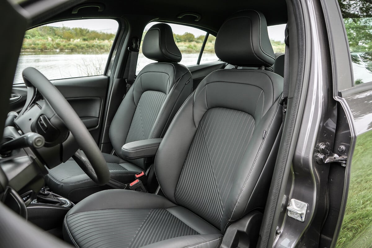 También registró cambios en su tapizado, que varía según la versión