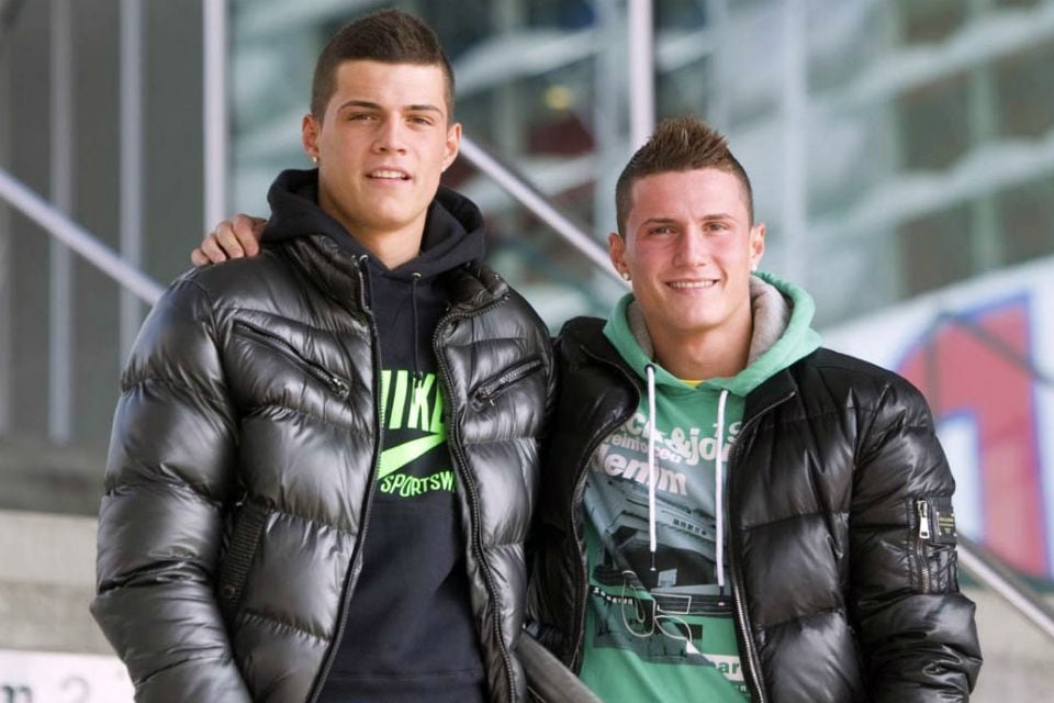 Granit Xhaka y su hermano Taulant juegan en selecciones diferentes: Suiza y Albania
