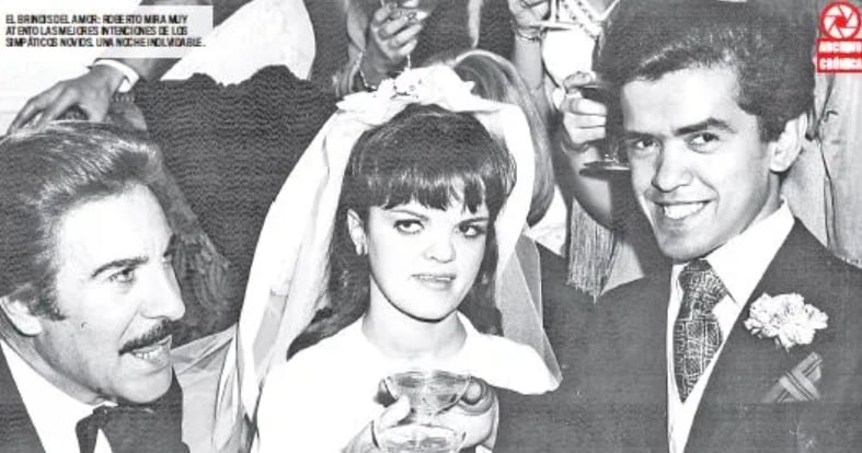 Héctor Ramón Sotelo y Teresita María Fauret, en la iglesia, acompañados por Galán (archivo Diario Crónica)