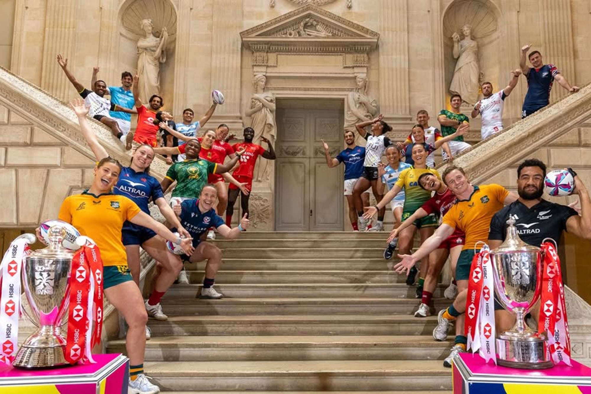 Las chances de los Pumas 7s para consagrarse en la temporada del Circuito Mundial de Seven Santiago Álvarez Fourcade y Paula Pedrozo, con los otros capitanes que intervendrán en la etapa de Burdeos