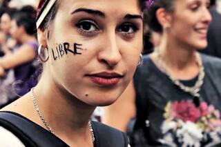 Violencia en la música: el impactante video que recopila canciones machistas