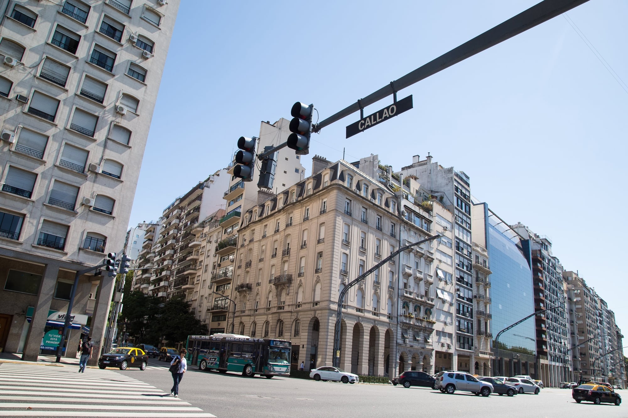 Con el tiempo, el edificio no generaba las rentas esperadas, ya que, aunque tenía valor histórico, contaba con instalaciones muy viejas