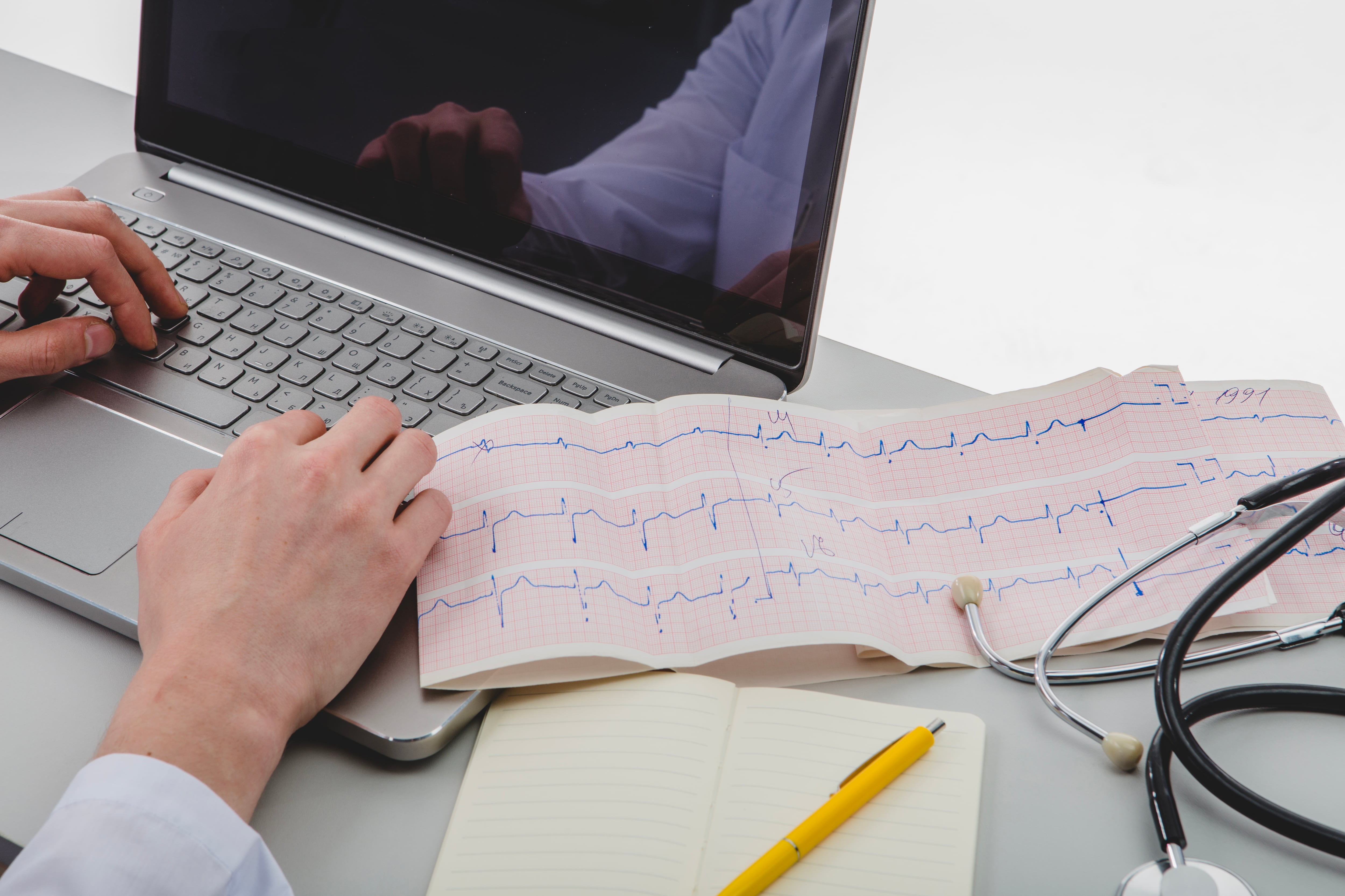 Adoptar un enfoque integral que combine ejercicio, alimentación saludable y manejo del estrés puede transformar la salud cardiovascular