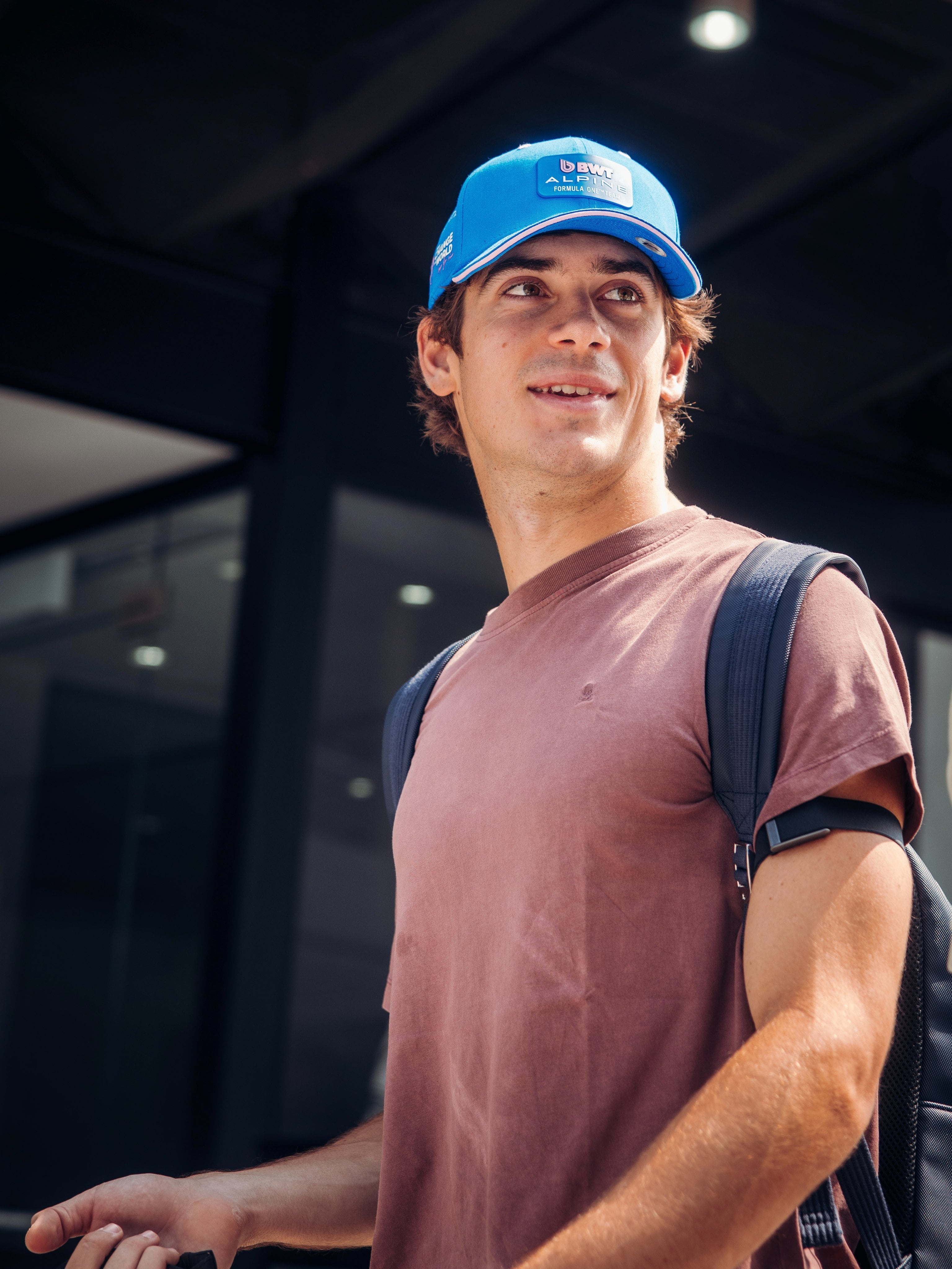 Franco Colapinto arriba al circuito de Sepang en Malasia