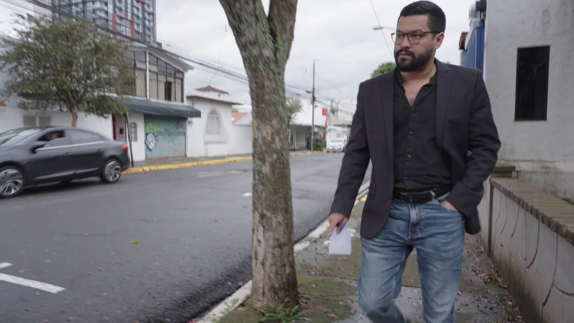 Crítico de Bukele, el periodista salvadoreño Óscar Martínez vive en el exilio en México