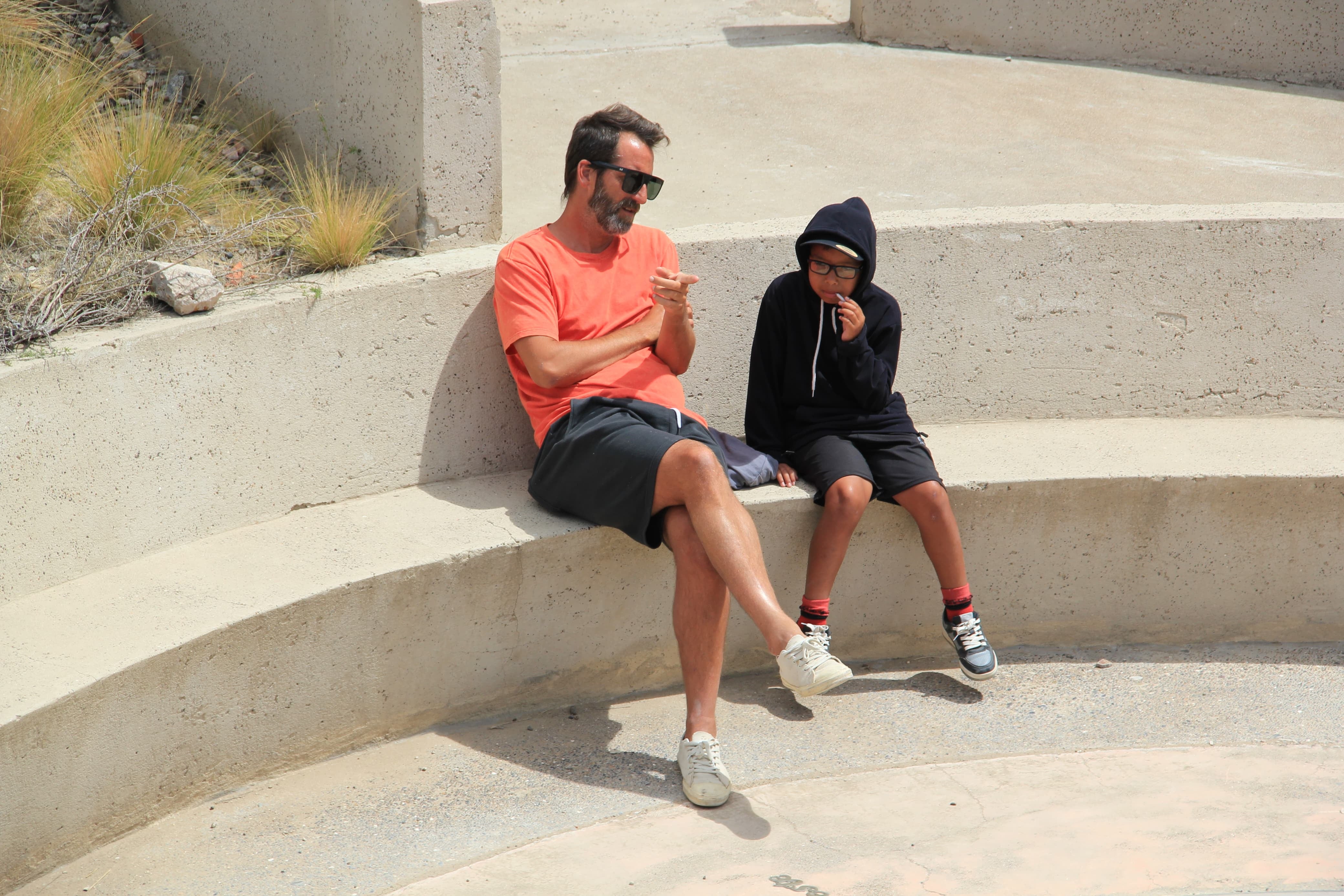 No sólo comparten la familia, también los perros, la música y largas charlas