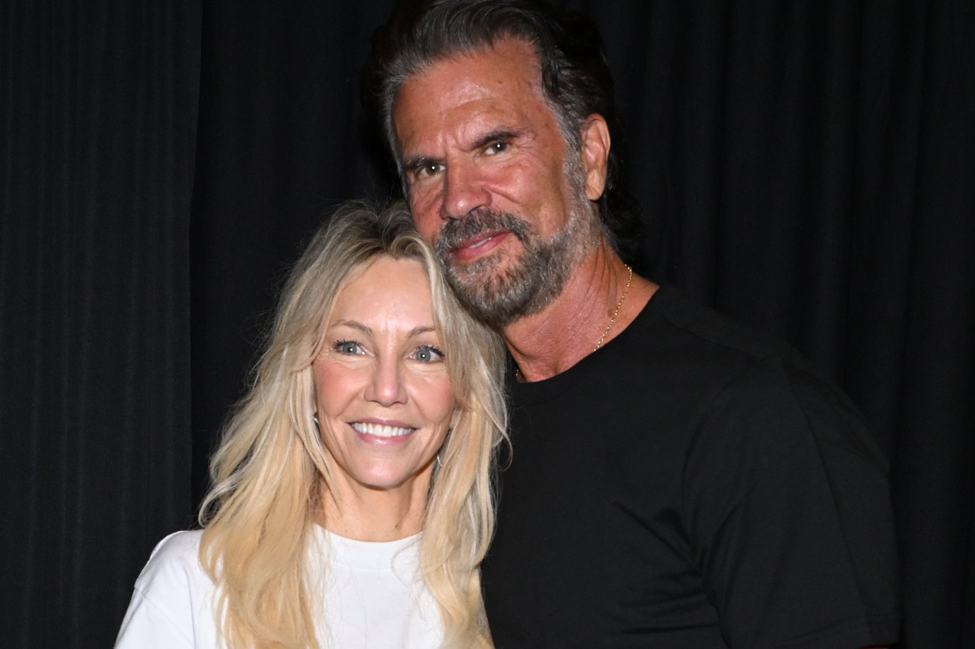Lorenzo Lamas acelera los trámites de divorcio con su sexta esposa y consolida su romance con Heather Locklear