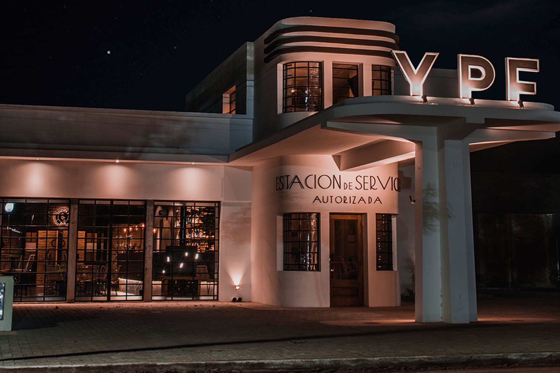 Alicia, el pueblo cordobés que sorprende al turismo con una réplica de la Torre Eiffel