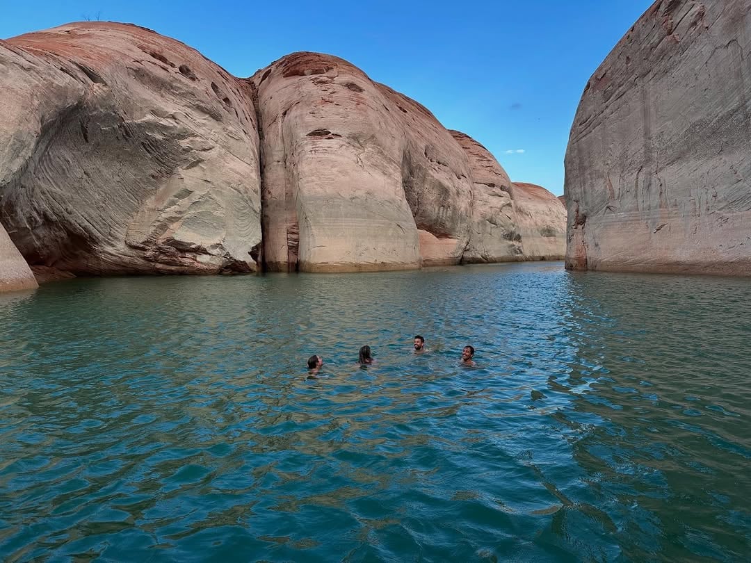 Gerard Piqué visita Horseshoe Bend y el Parque del Cañón de Glen en Arizona. Foto: Instagram / @3gerardpique