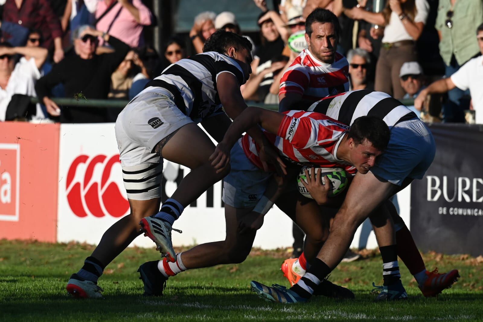 Matías del Franco es detenido por la defensa del CASI