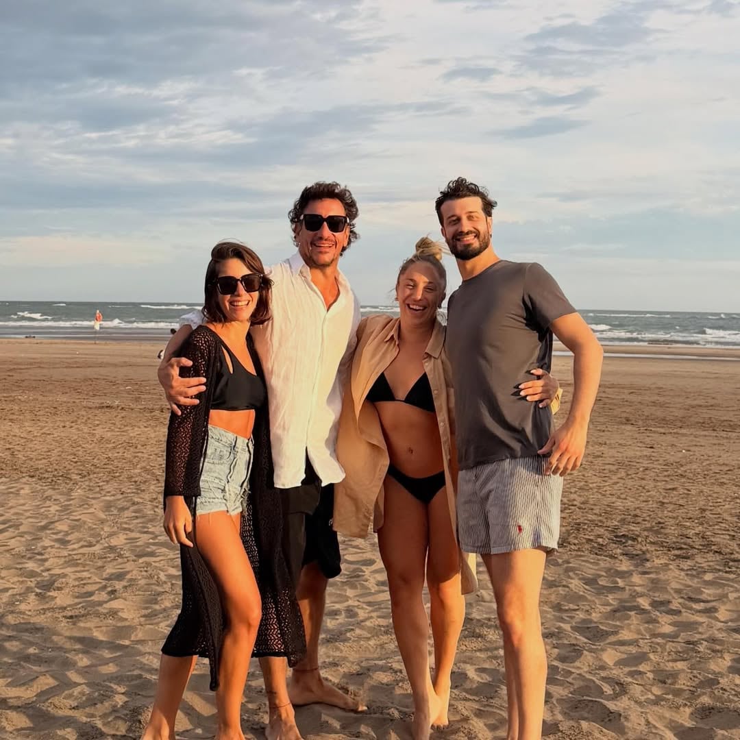 Fernández y Vázquez pasaron unos días en Mar del Plata con Georgina Tirotta y su pareja (Foto: Instagram @dadyfernandez)