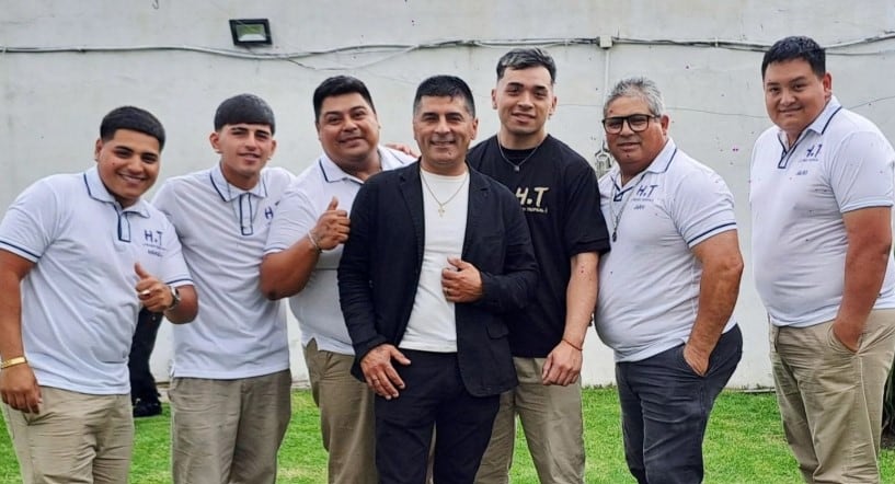 La banda Hechizo Tropical se presentó en Mar del Plata