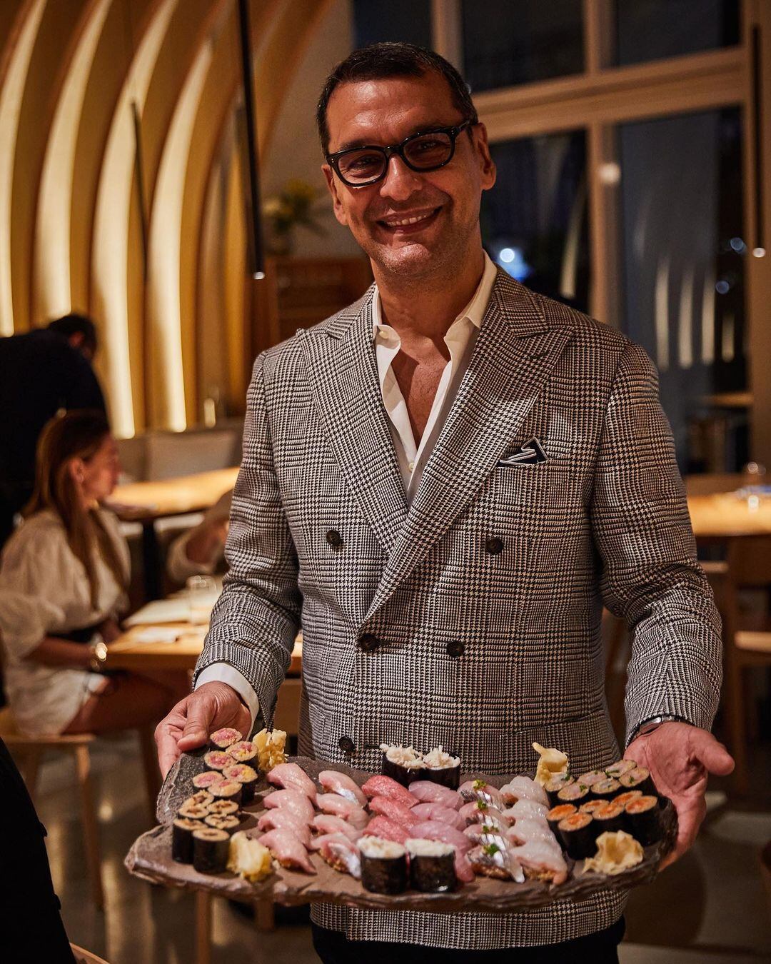 El venezolano Álvaro Pérez Miranda comenzó como camarero en Los Angeles, pero rápidamente se convirtió en un exitoso empresario con una cadena de restaurantes propios