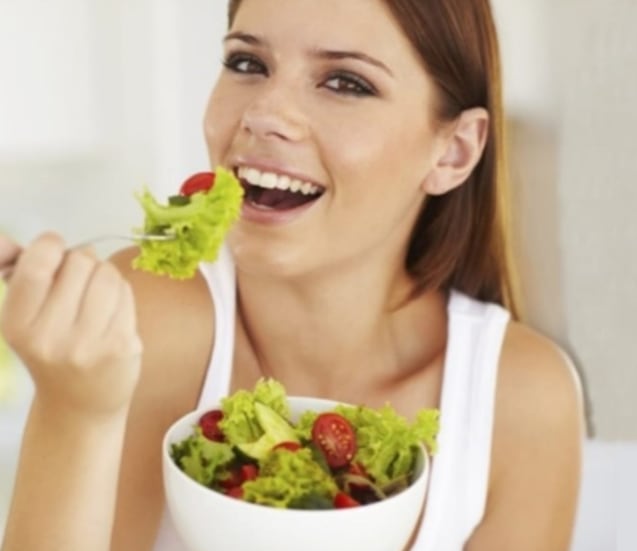 Los alimentos que son ricos y baratos, pero generan más de cien enfermedades