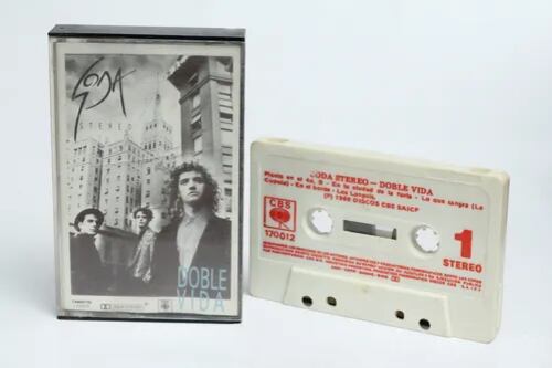 “Amaba ese cassette, también lo tenía, En la ciudad de la furia era el segundo tema del lado A. Me dije que era el momento ideal para sacar conversación