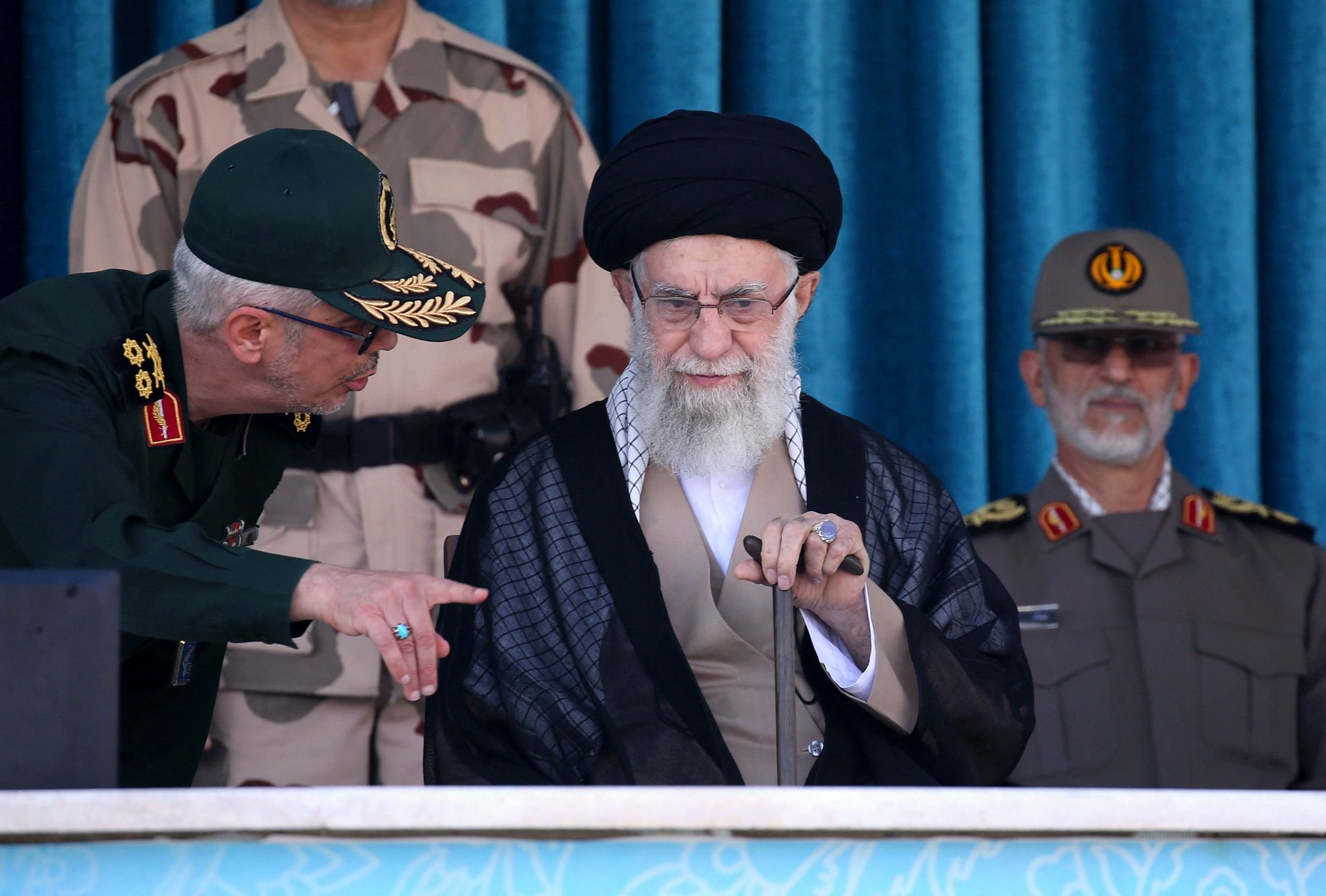 El líder supremo iraní, ayatollah Ali Khamenei, murió este sábado en un operativo militar conjunto de Estados Unidos e Israel.