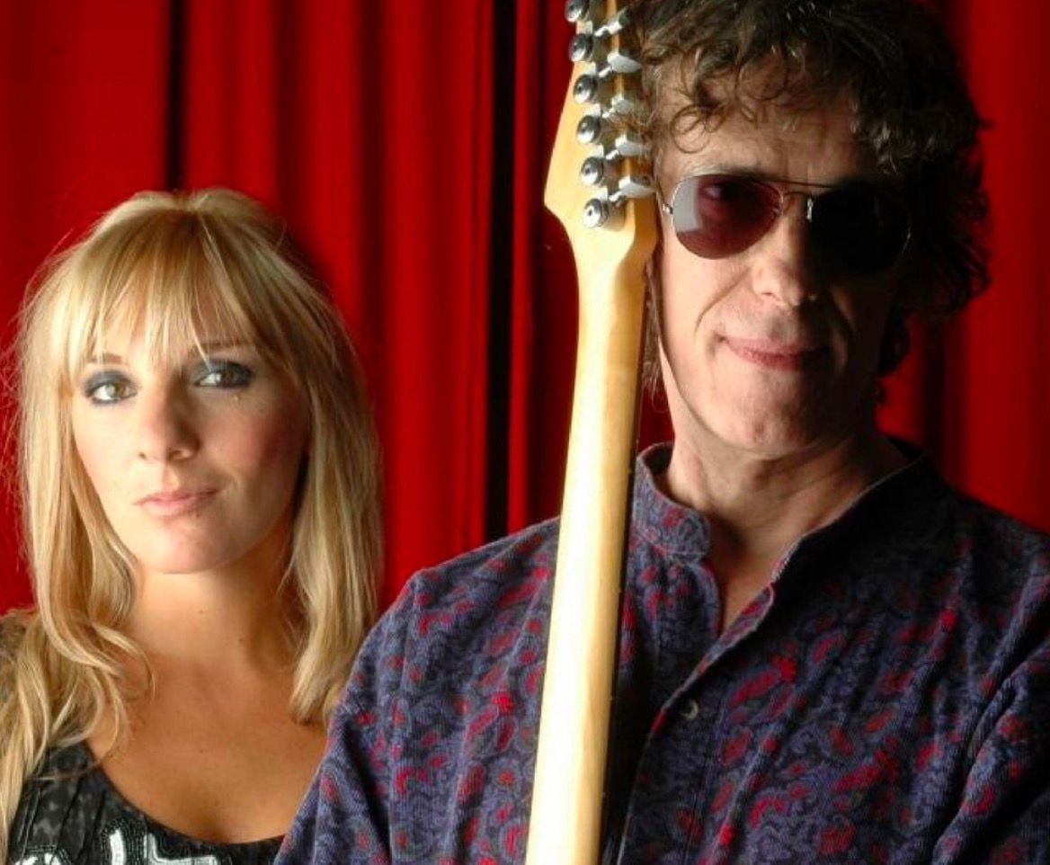 Nerina Nicotra junto a Spinetta