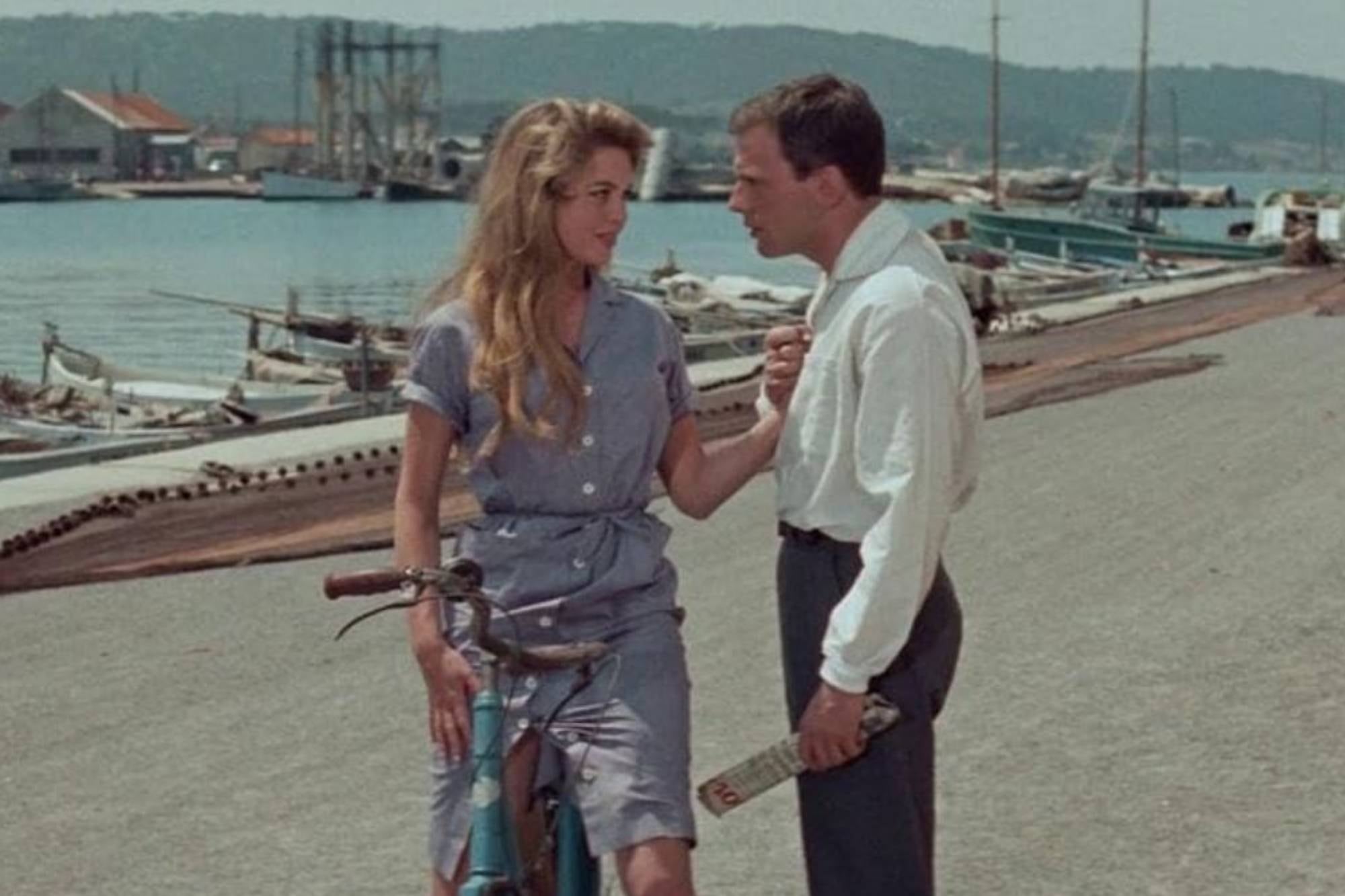 Brigitte Bardot hizo conocida en todo el mundo a Saint-Tropez, cuando protagonizó la película Y Dios creó a la mujer, junto a Jean-Louis Trintignant