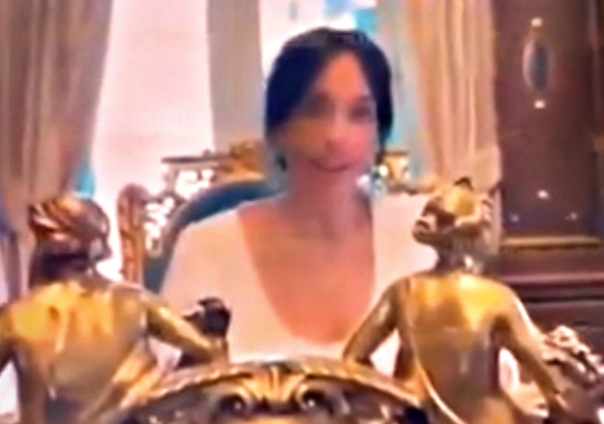 Un video grabado por el presidente Fernández en el despacho presidencial